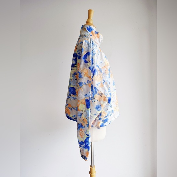 NIKE Women's Floral Cropped Windbreaker Jacket Medium - Picture 3 of 7